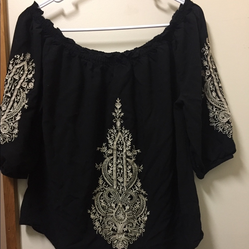 Signature Studio black blouse
